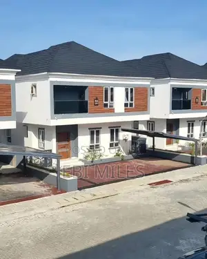 4bdrm Duplex in Victoria Nest 3, Lagos Island / Lagos Island for rent