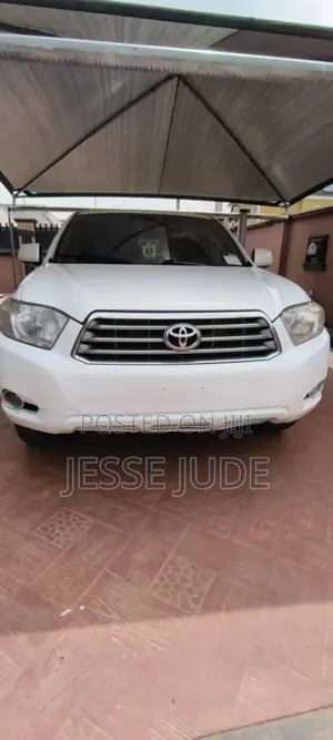 Toyota Highlander Limited 2010 White