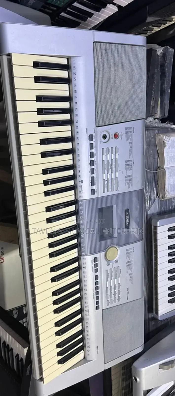 Yamaha PSR-295 Digital Keyboard