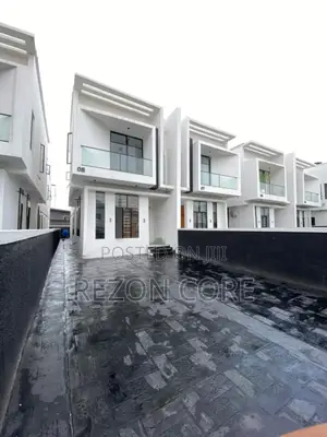 4bdrm Duplex in Lekki Phase 2 for sale