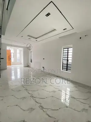 4bdrm Duplex in Lekki Phase 2 for sale