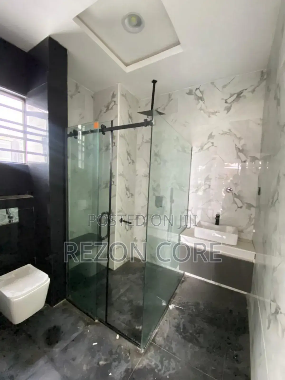4bdrm Duplex in Lekki Phase 2 for sale