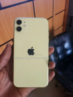 Apple iPhone 11 64 GB Yellow