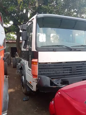 Volvo Cap and Chassis