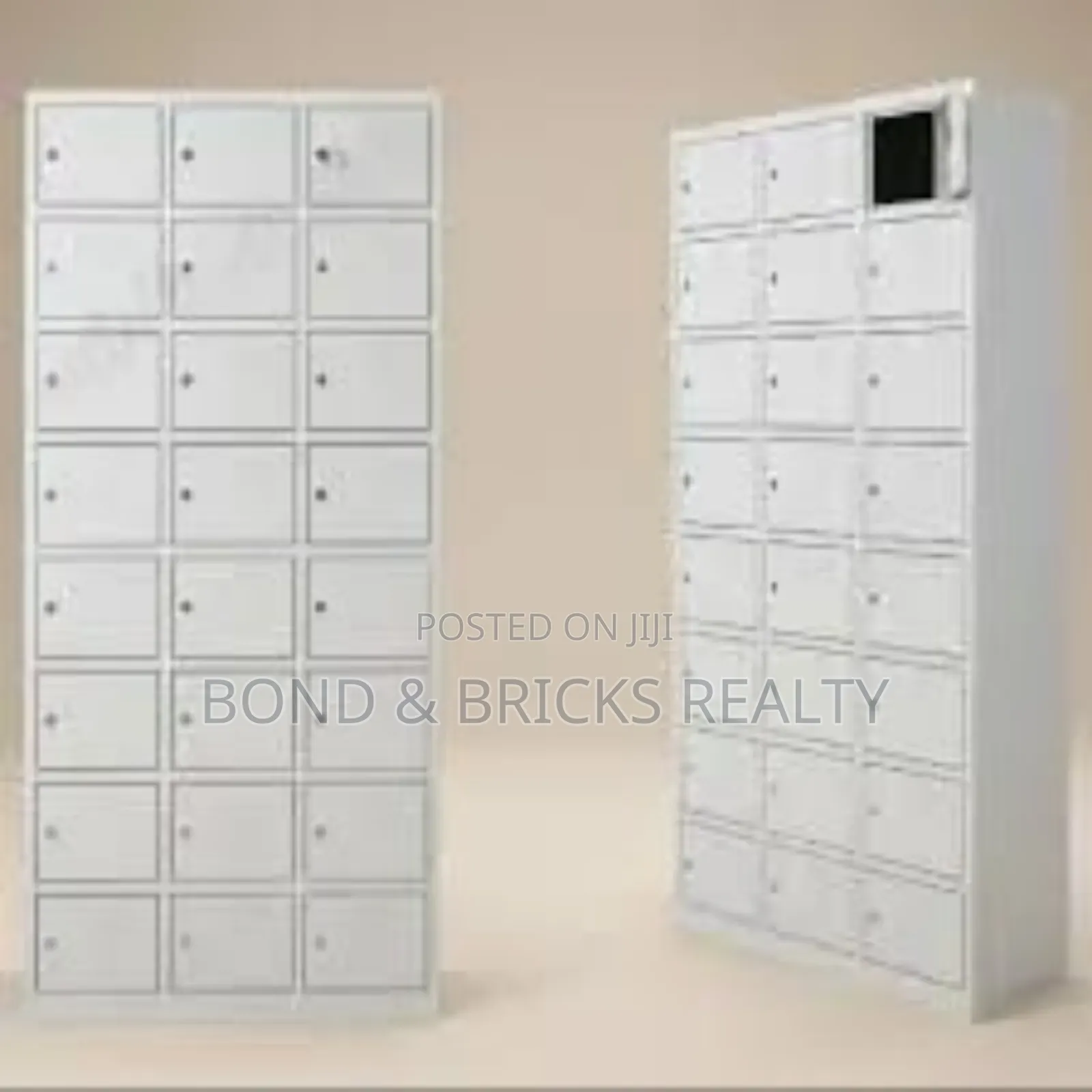 24 Door Locker