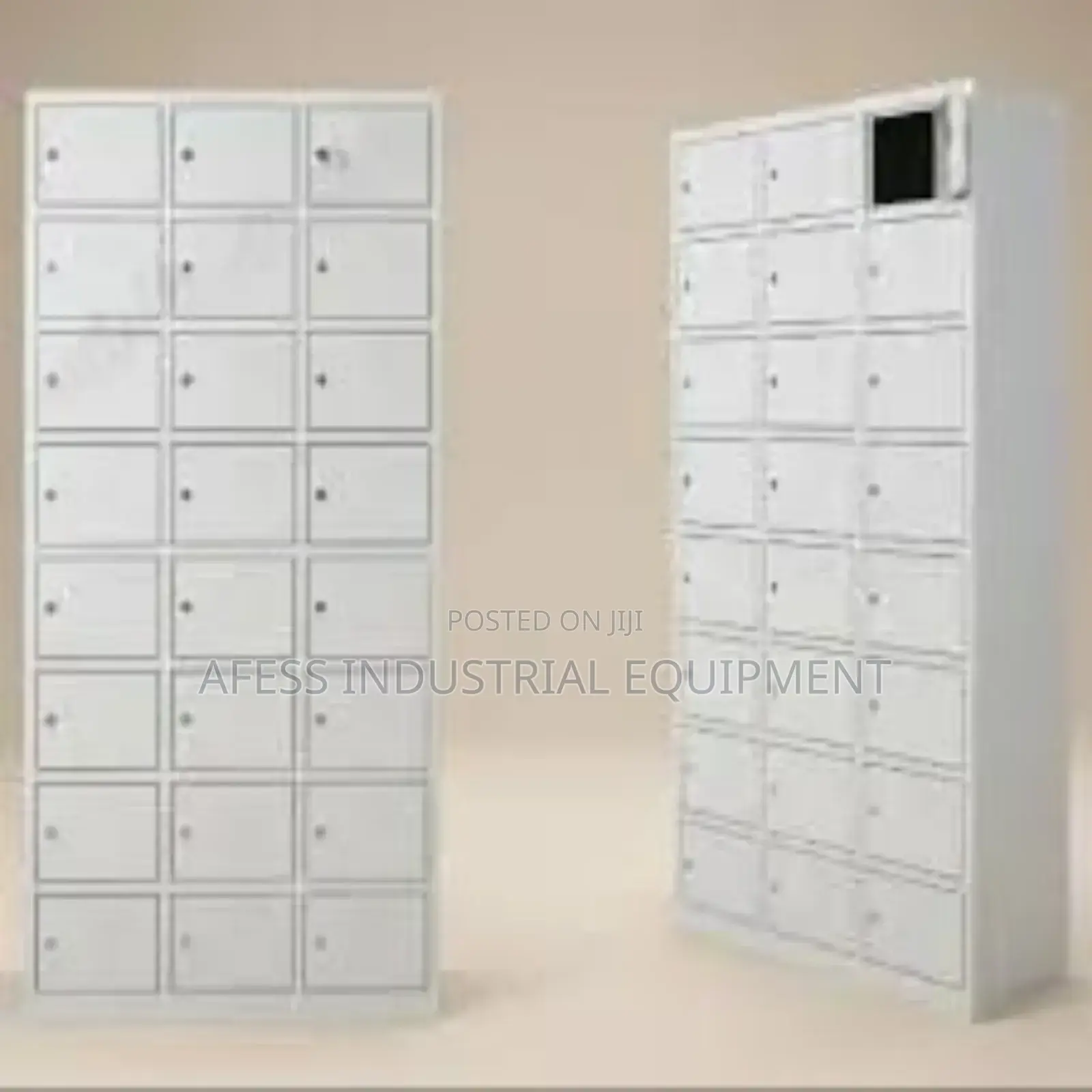 24 Door Locker