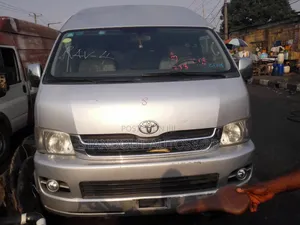 Toyota HiAce 2014 Silver