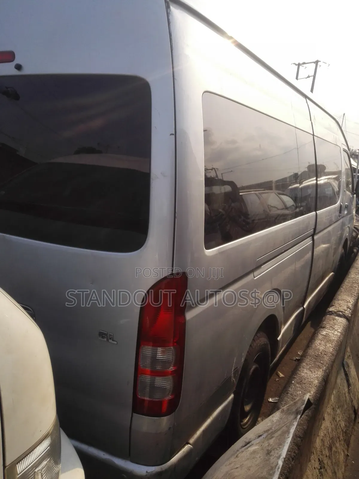 Toyota HiAce 2014 Silver