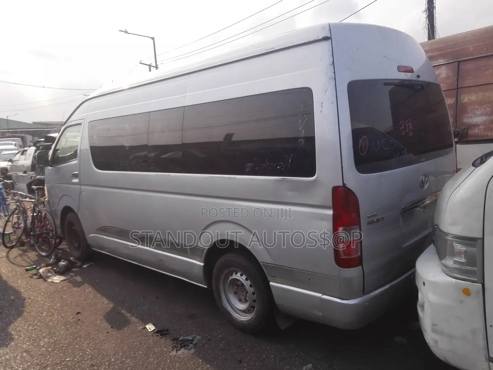 Toyota HiAce 2014 Silver