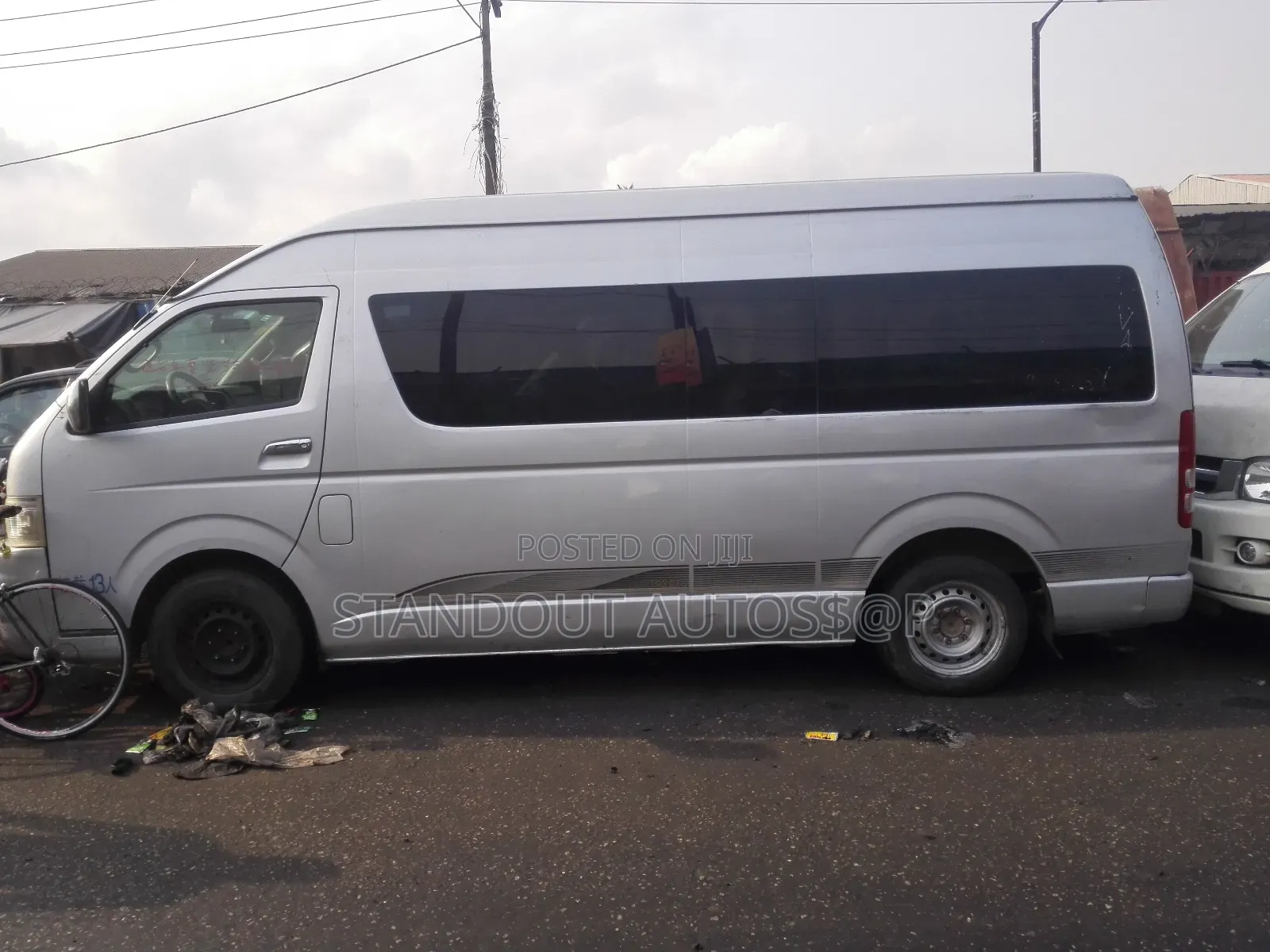 Toyota HiAce 2014 Silver