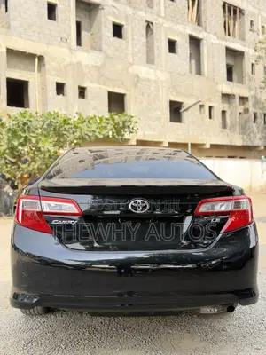 Toyota Camry LE 4dr Sedan (2.5L 4cyl 6A) 2012 Black