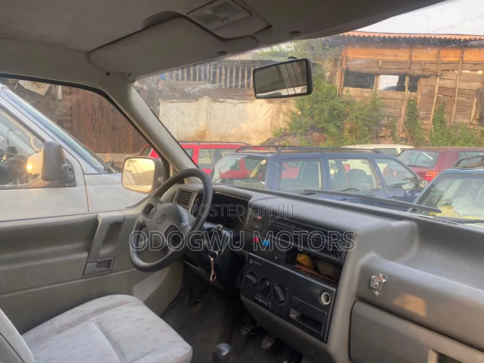 Volkswagen Transporter 2002 White