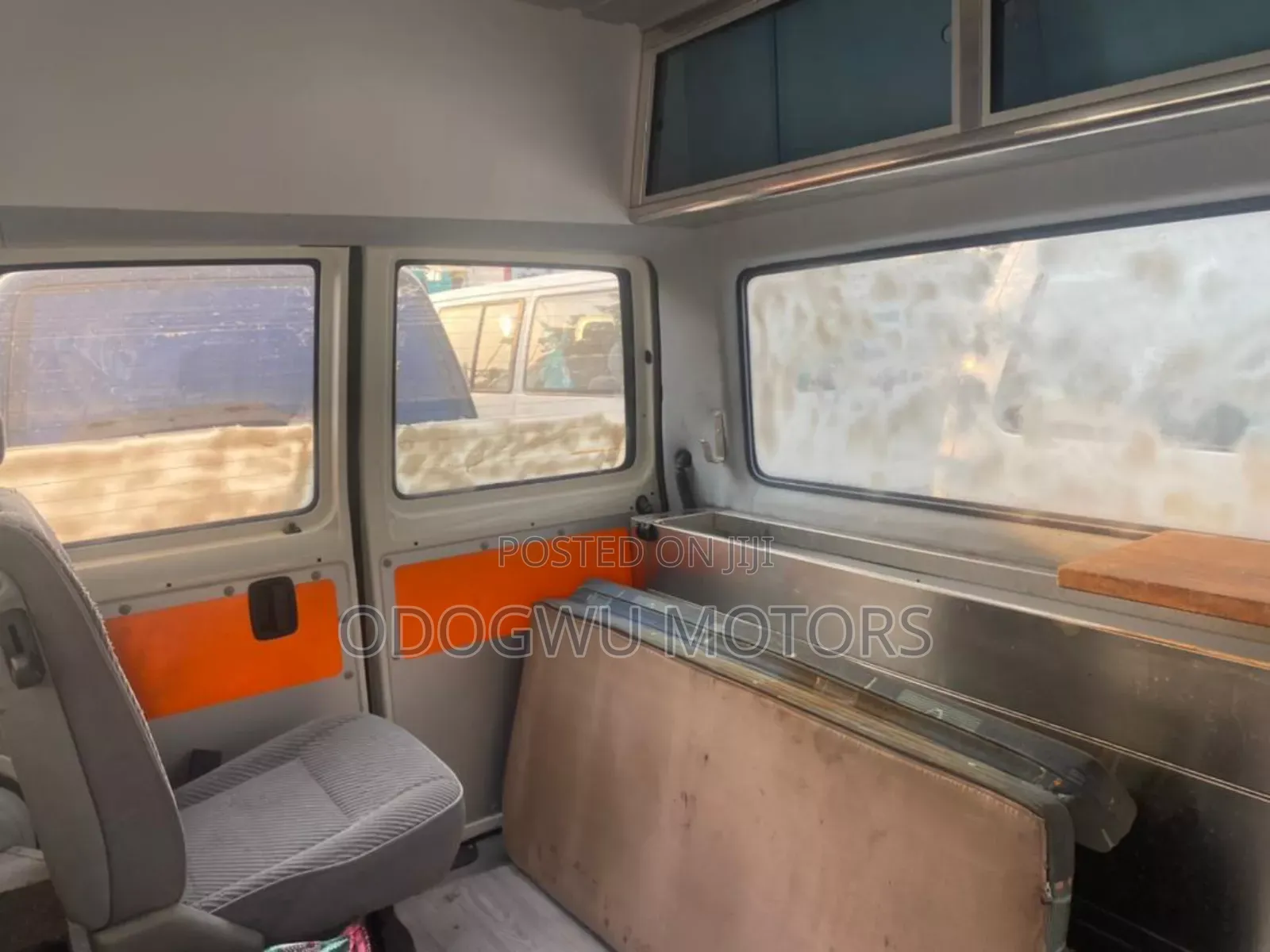 Volkswagen Transporter 2002 White