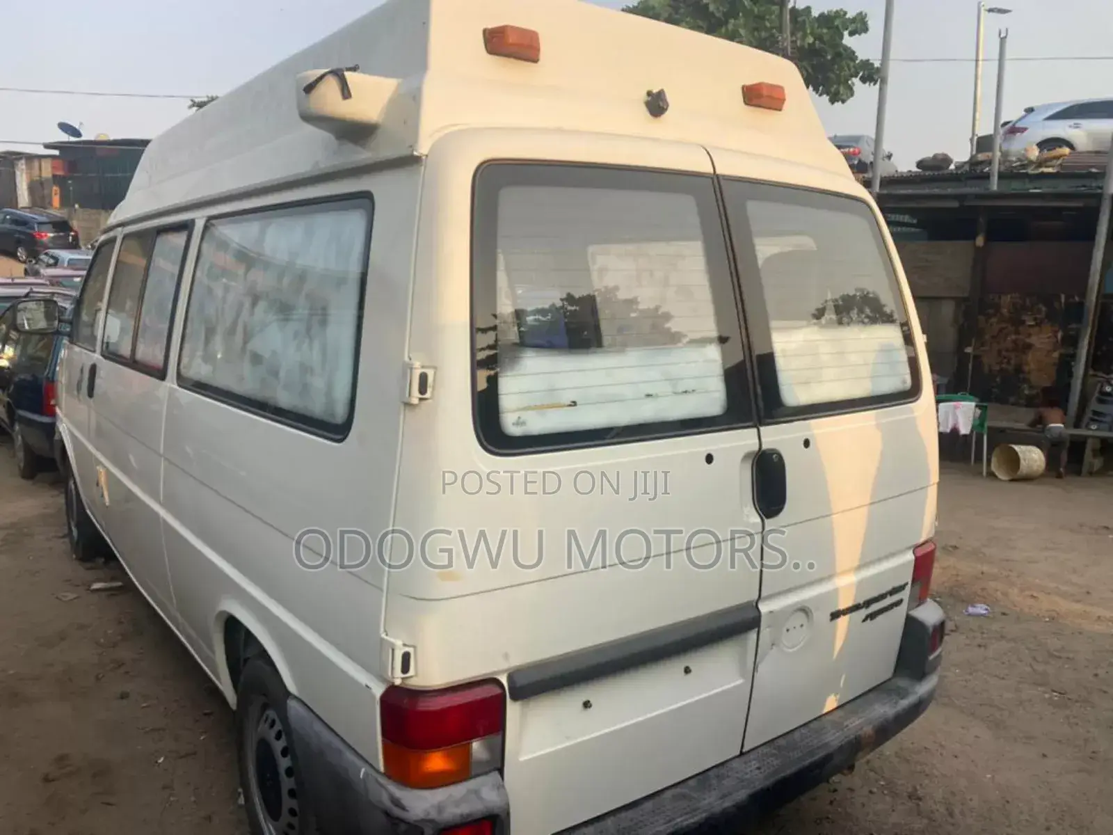 Volkswagen Transporter 2002 White