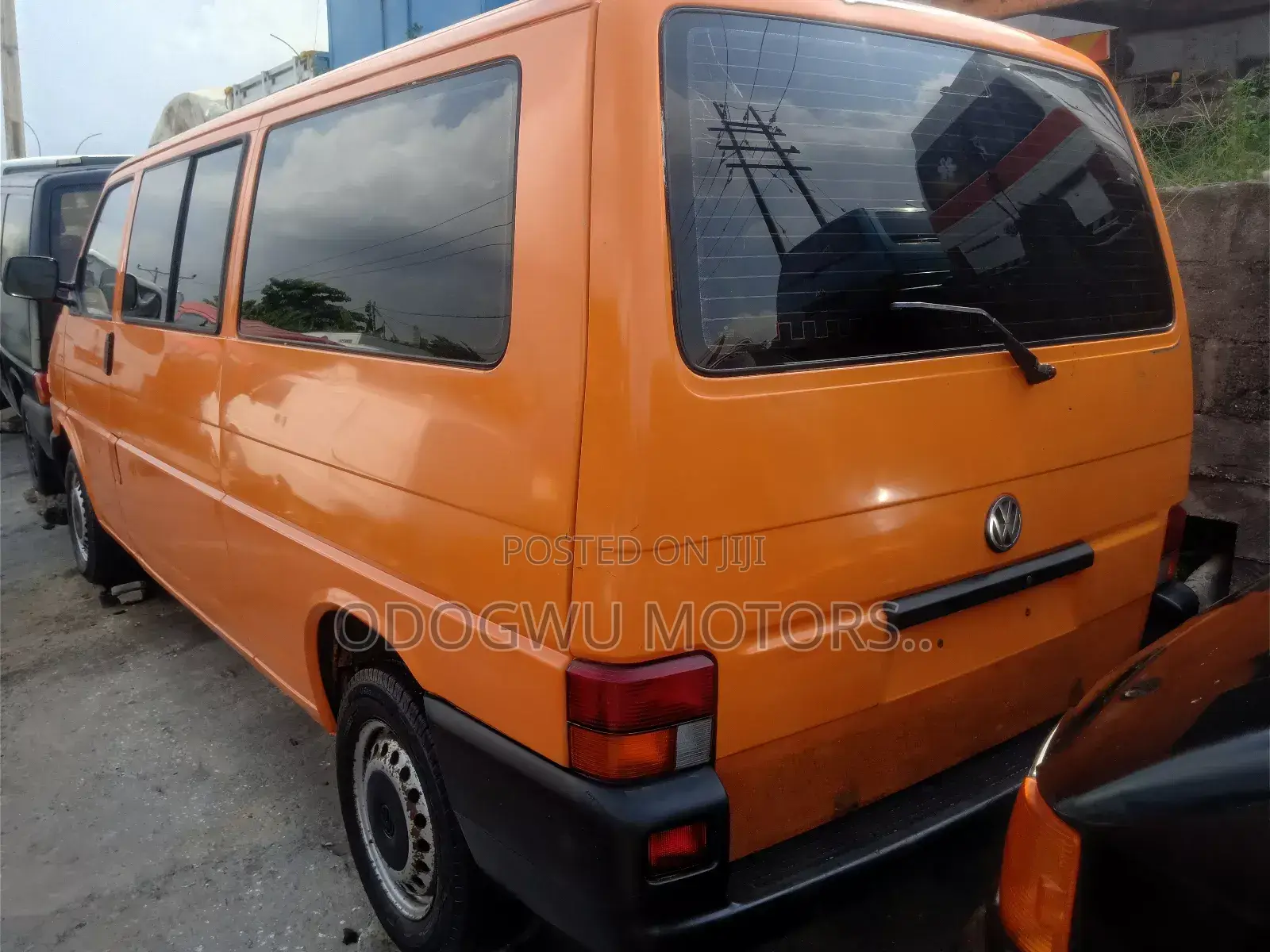 Volkswagen Transporter 2002 Orange