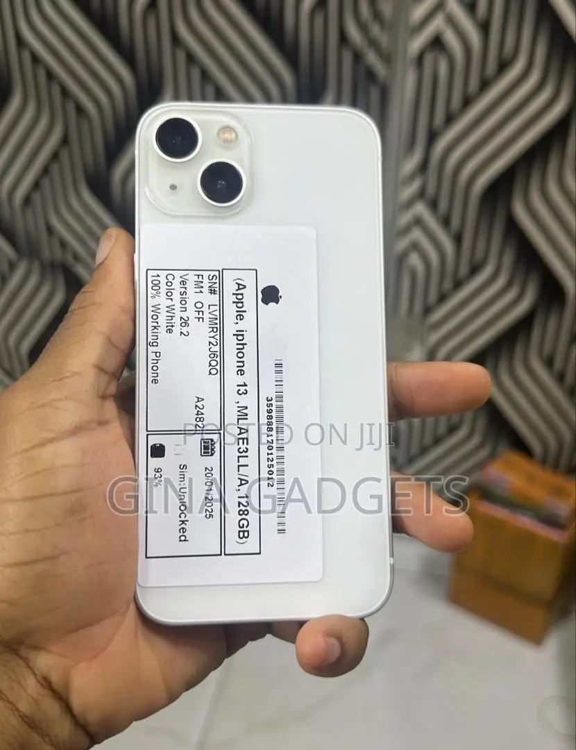 Apple iPhone 13 128 GB White