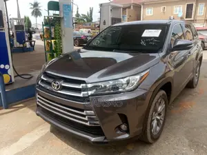 Toyota Highlander 2015 Gray