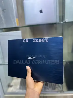 Laptop Acer Swift 3 8GB Intel Core i7 HDD 1T