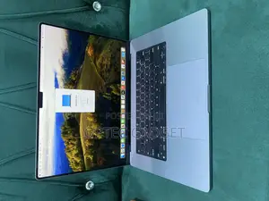 Laptop Apple MacBook Pro 2021 M1 16GB Apple M1 Pro SSD 512GB