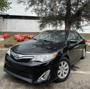 Toyota Camry XLE V6 4dr Sedan (3.5L 6cyl 6A) 2012