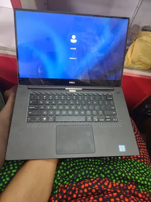 Laptop Dell Precision 15 5520 8GB Intel Xeon SSD 256GB