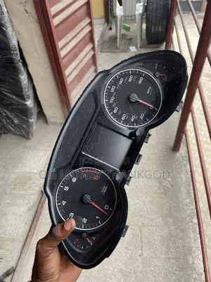 Speed Clock Audi Q5 2012 2015