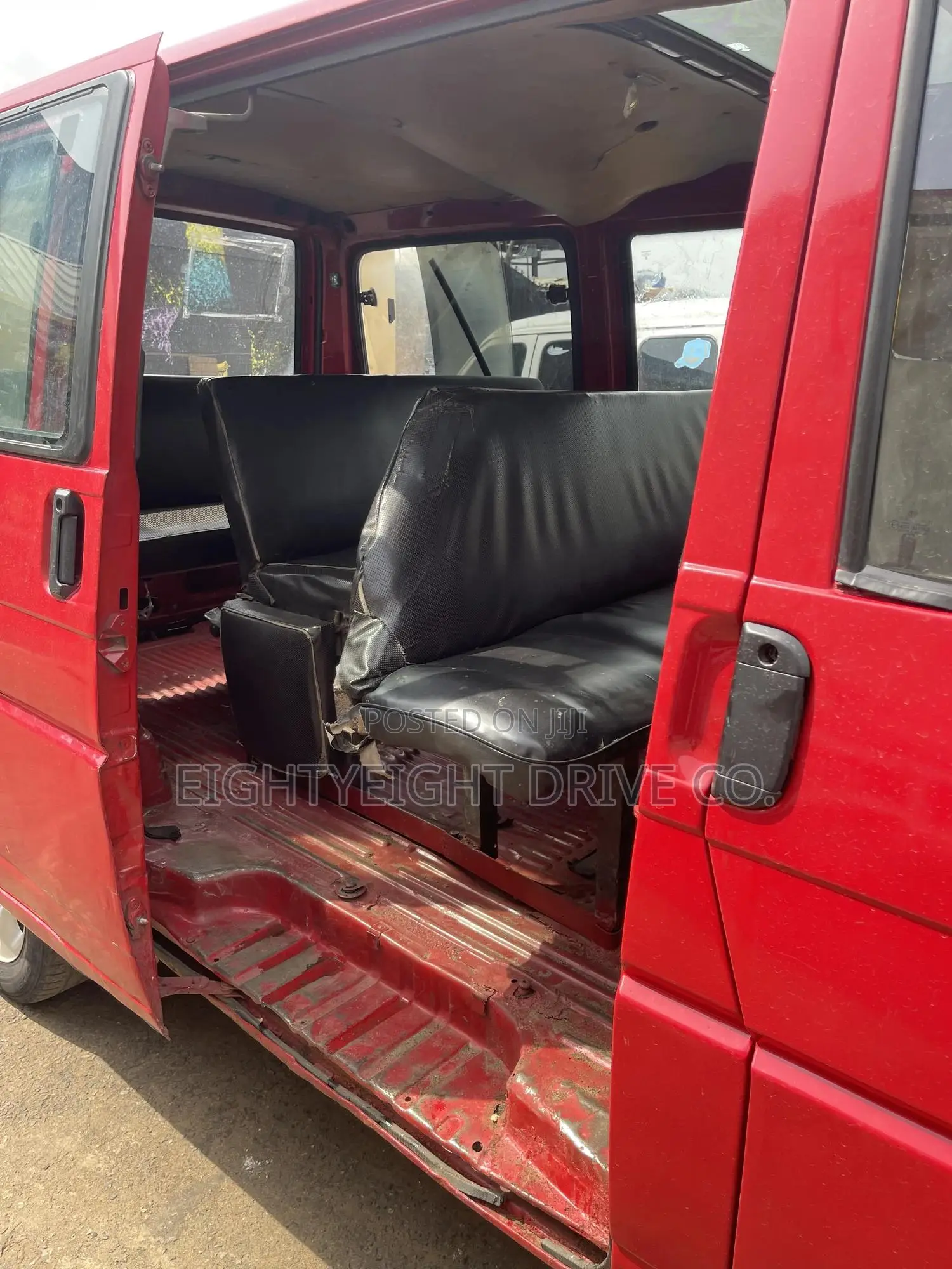 Volkswagen Transporter 2005 Red