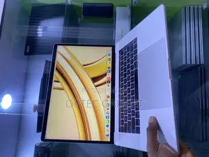 Laptop Apple MacBook Pro 2018 32GB Intel Core i7 SSD 1T