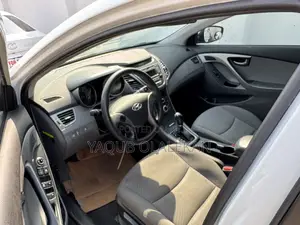 Hyundai Elantra 2016 White
