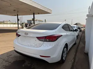 Hyundai Elantra 2016 White