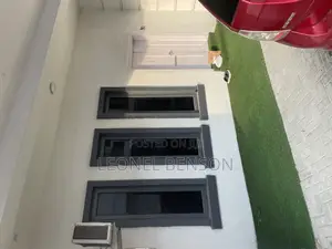 Furnished 4bdrm Shared Apartment in Van Daniels Estate for rent