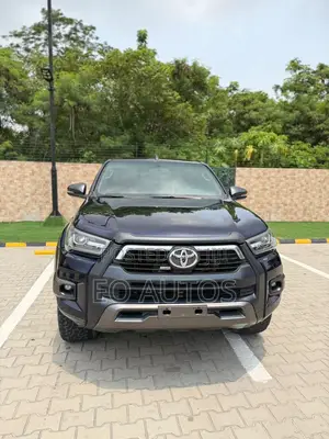 Toyota Hilux 2021 Blue