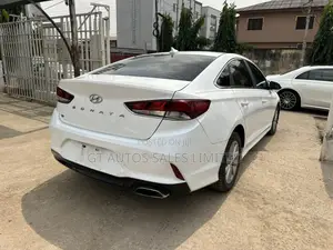 Hyundai Sonata SE 2018 White