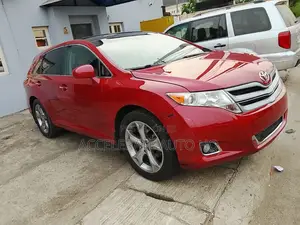 Toyota Venza V6 AWD 2012 Red