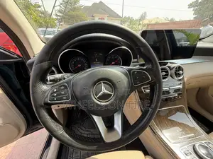 Mercedes-Benz GLC-Class 2017 Blue