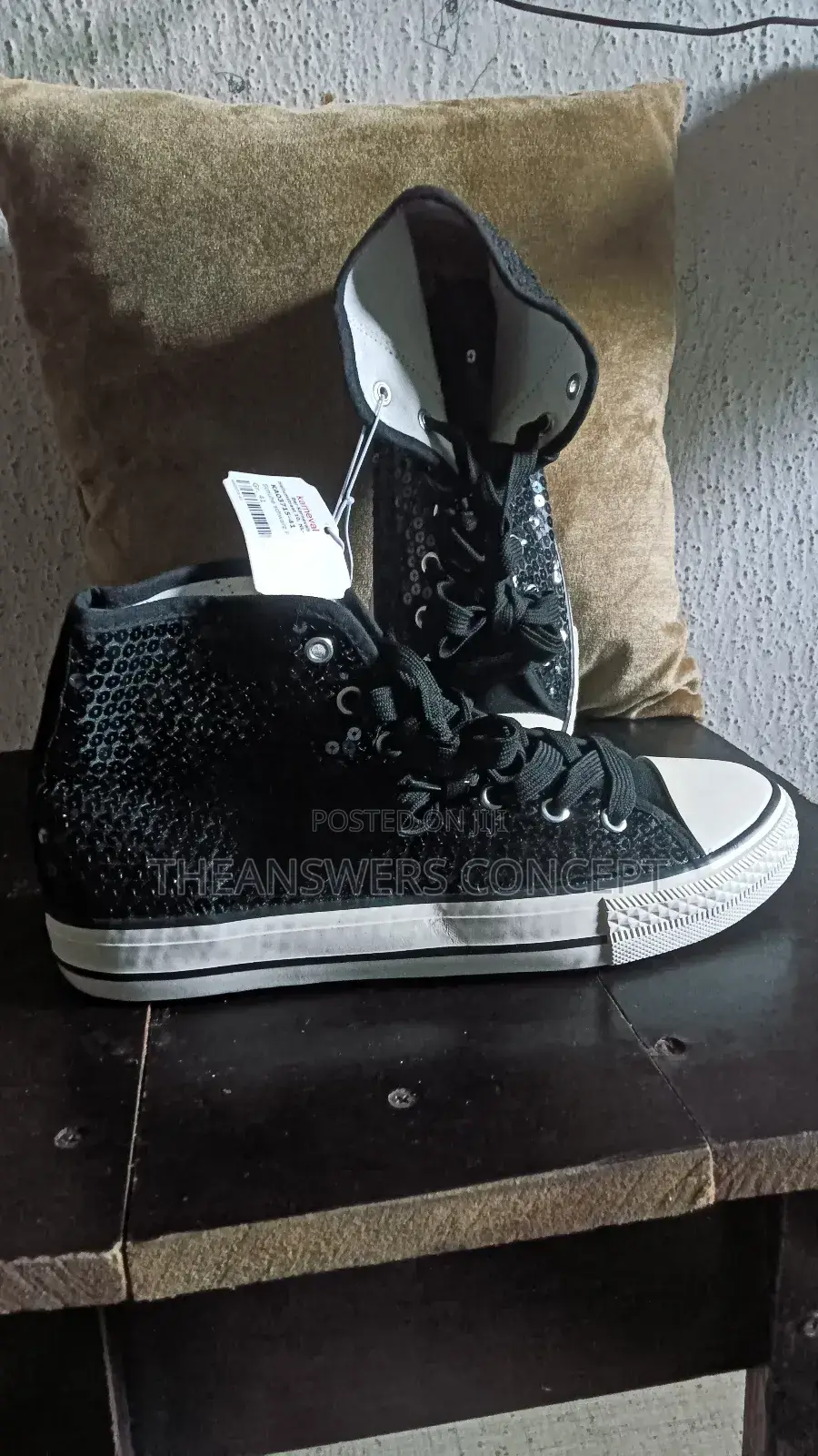 Light Weight Unisex Sneakers