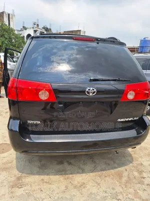 Toyota Sienna XLE AWD 2009 Black