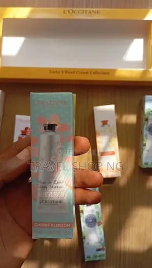 l'Occitane Hand Cream Set — 8 Travel-Size Tubes (Variety Pack)
