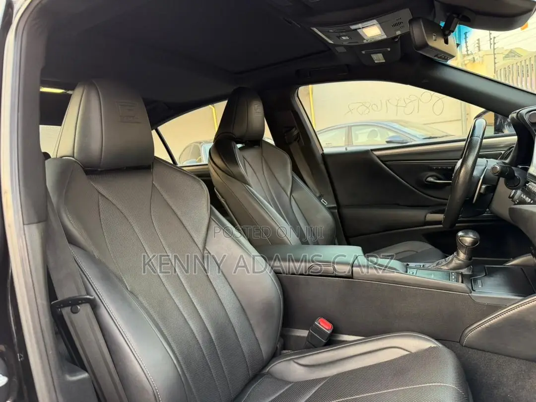 Lexus ES 2020 Black