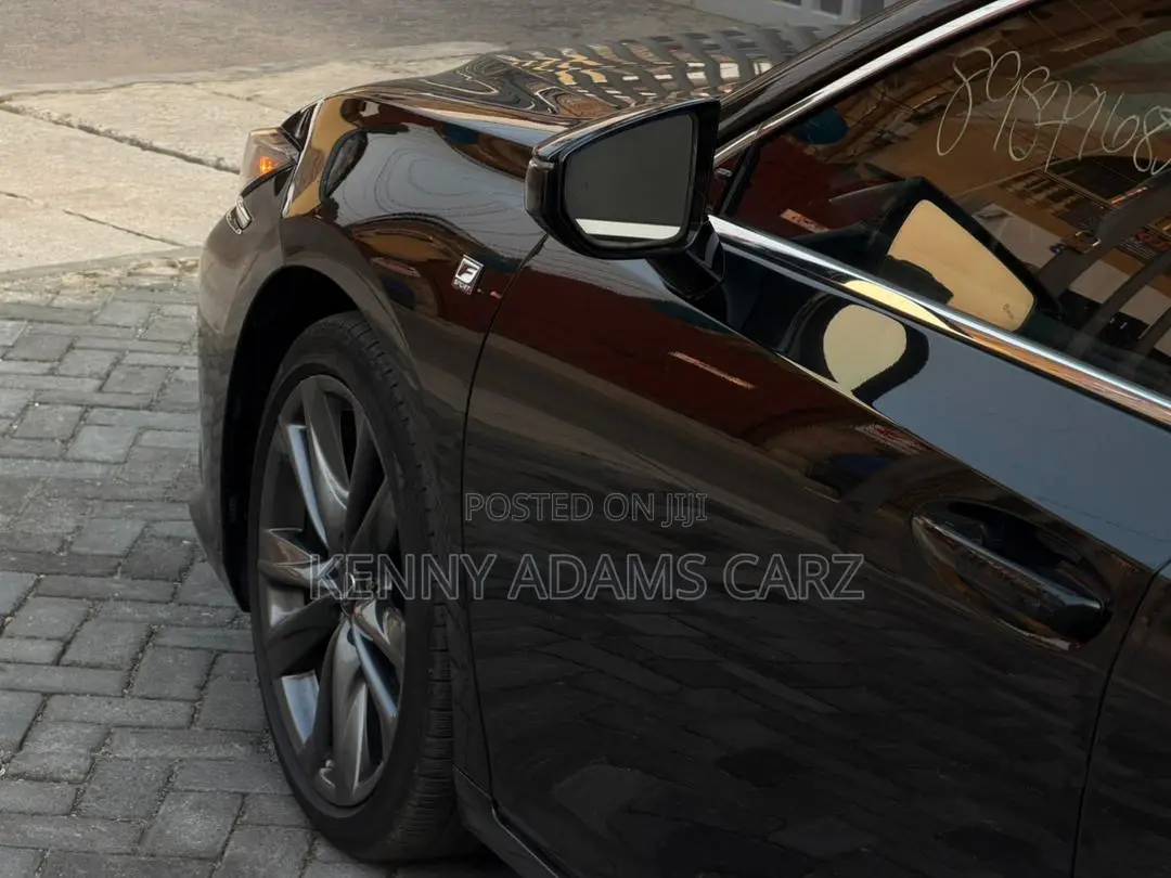 Lexus ES 2020 Black
