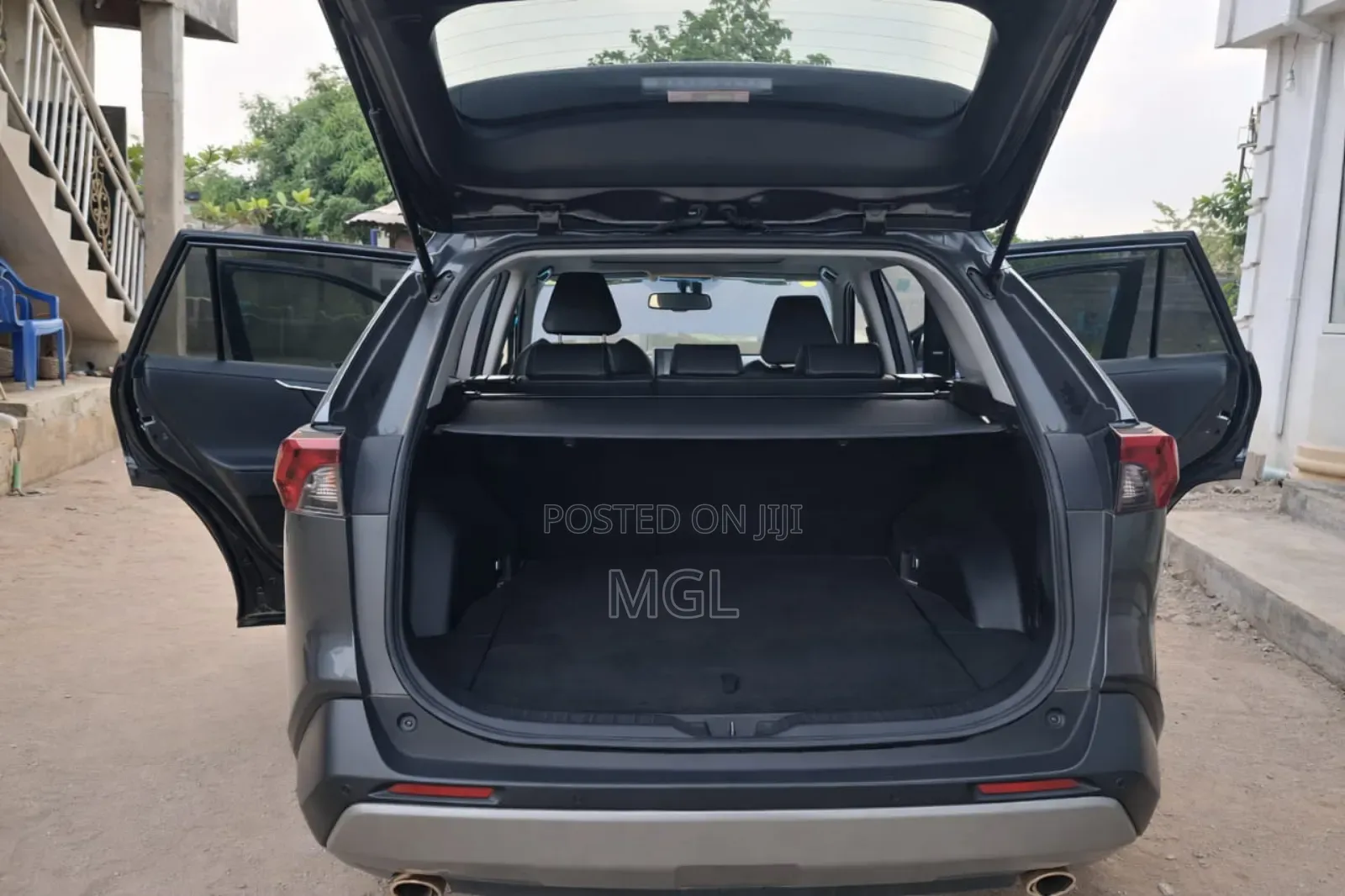 Toyota RAV4 2025 Blue