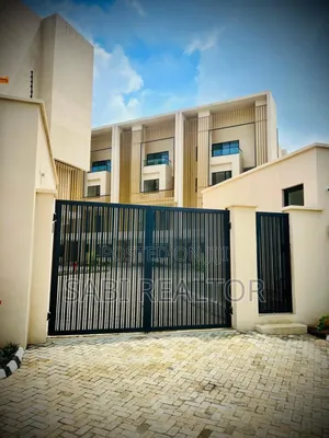 Breathtaking Waterfront 5 Bedroom Terrace Duplex Plus Bq, Pool, Gym