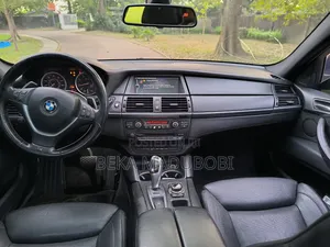 BMW X6 xDrive50i 4x4 Coupe (4.4L 8cyl 8A) 2012 Blue