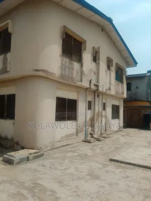 3bdrm Block of Flats in Ejigbo for sale