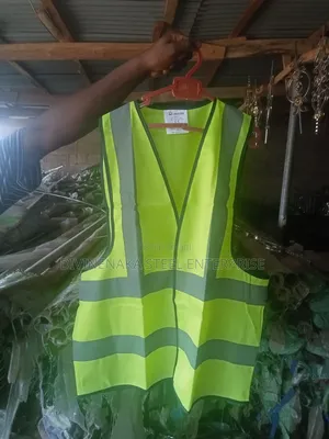 Site Safety Wears Yellow