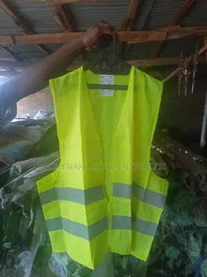 Site Safety Wears Yellow