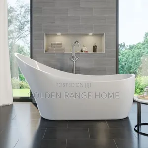 Curved Design Acrylic Bathtub