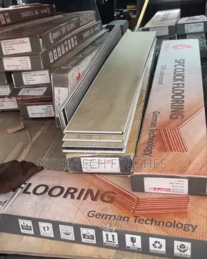 Water Resistant SPC Floor for Interior Decors.