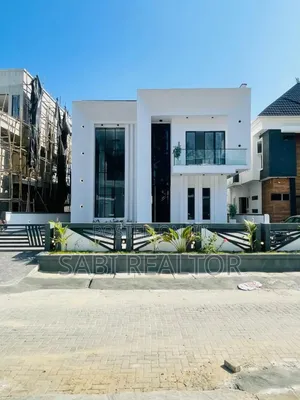 Furnished 5bdrm Duplex in Lekki County for sale