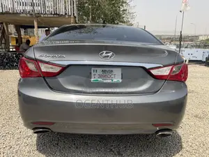 Hyundai Sonata GLS Sedan FWD (2.4L 4cyl 6A) 2012 Gray